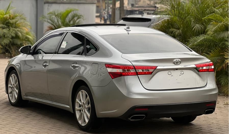 TOyota Avalon