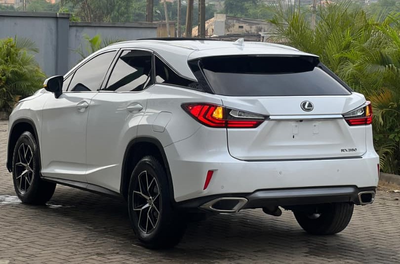Lexus RX50